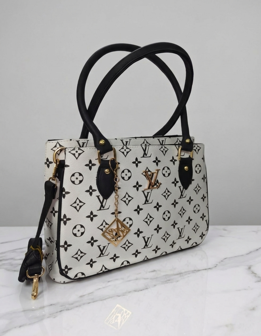 شنطه LV